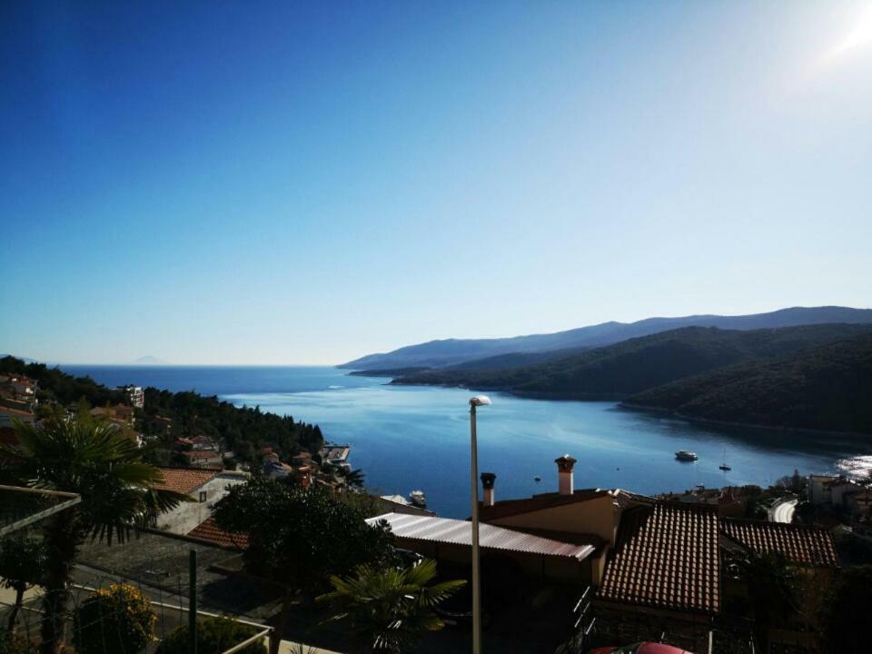 Luxury 1 Bedroom Apartment In Rabac Esterno foto