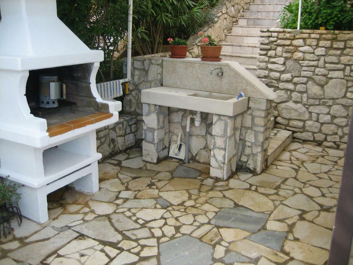 Luxury 1 Bedroom Apartment In Rabac Esterno foto