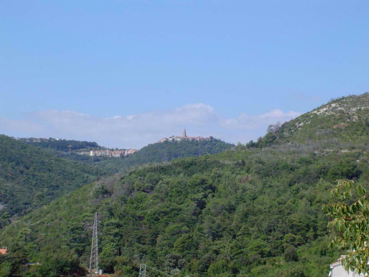 Luxury 1 Bedroom Apartment In Rabac Esterno foto